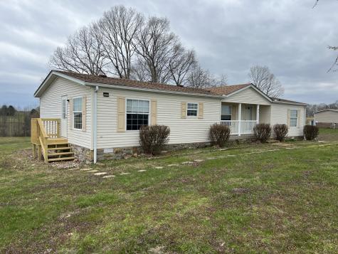 97 Claude Fox Road Lafayette TN 37083