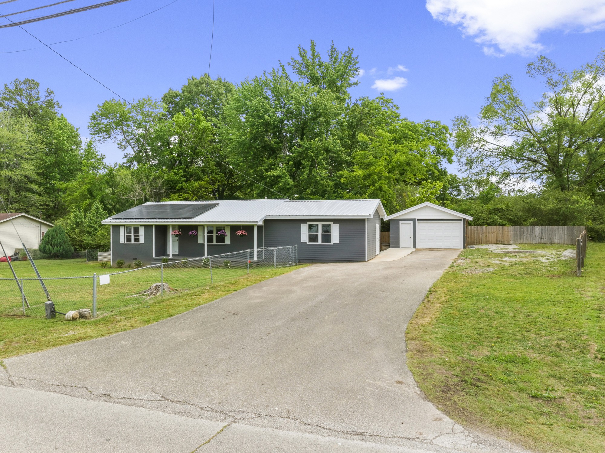 767 Georgia Ave, S Parsons TN 38363