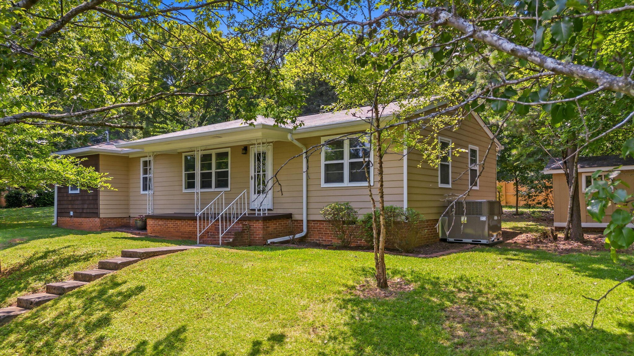 3005 Pine Drive, NE Cleveland TN 37312