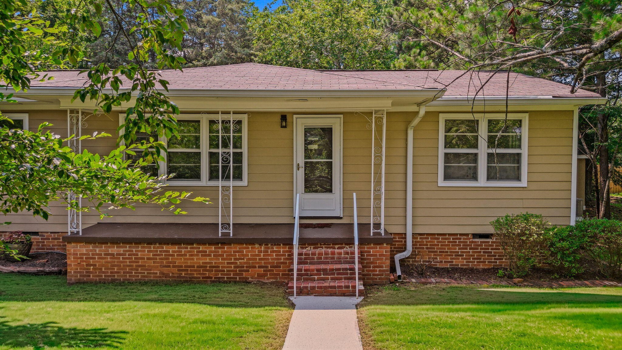 3005 Pine Drive, NE Cleveland TN 37312