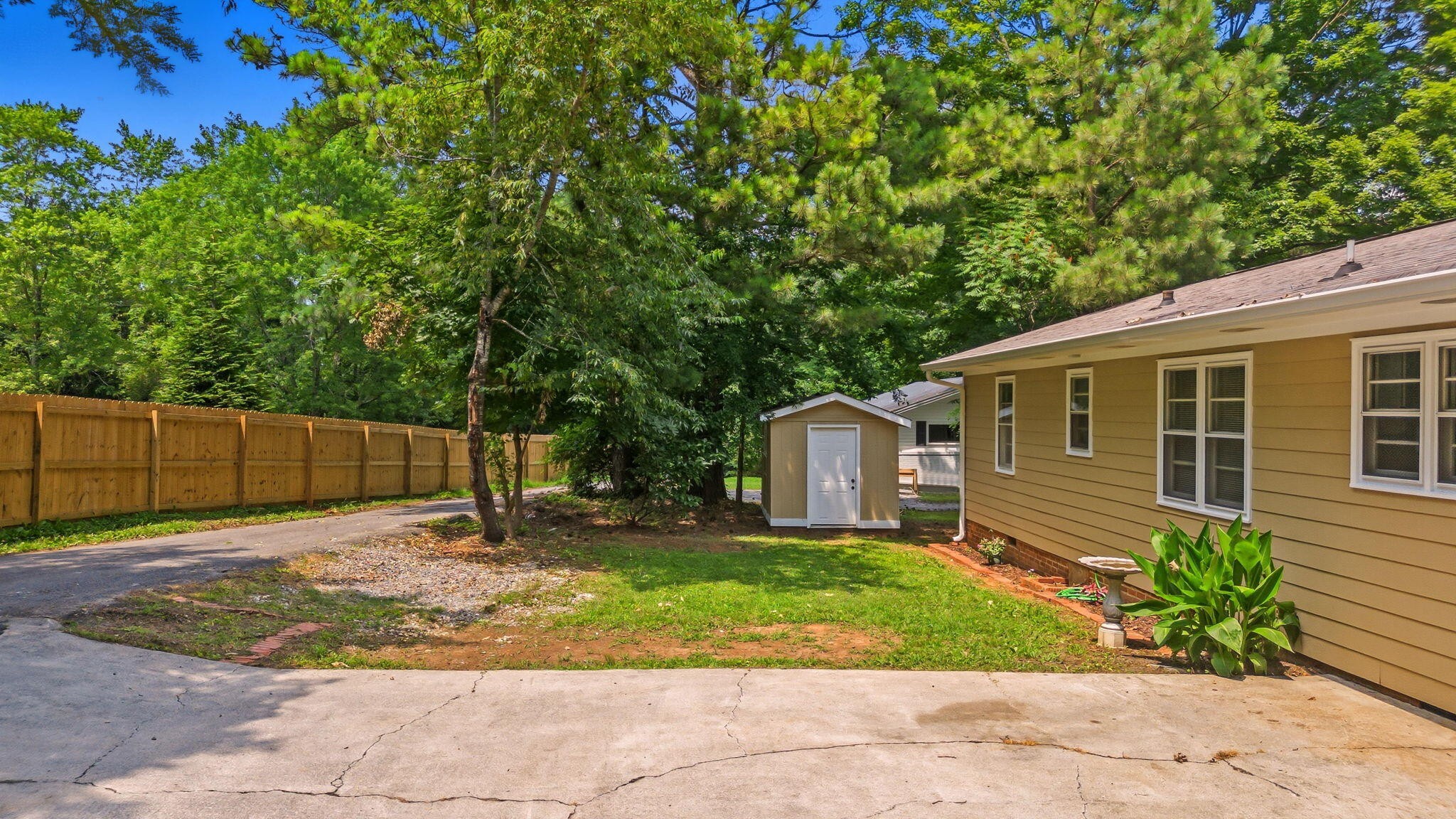 3005 Pine Drive, NE Cleveland TN 37312