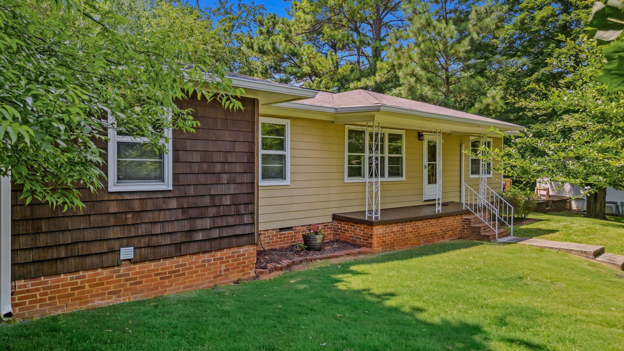 3005 Pine Drive, NE Cleveland TN 37312