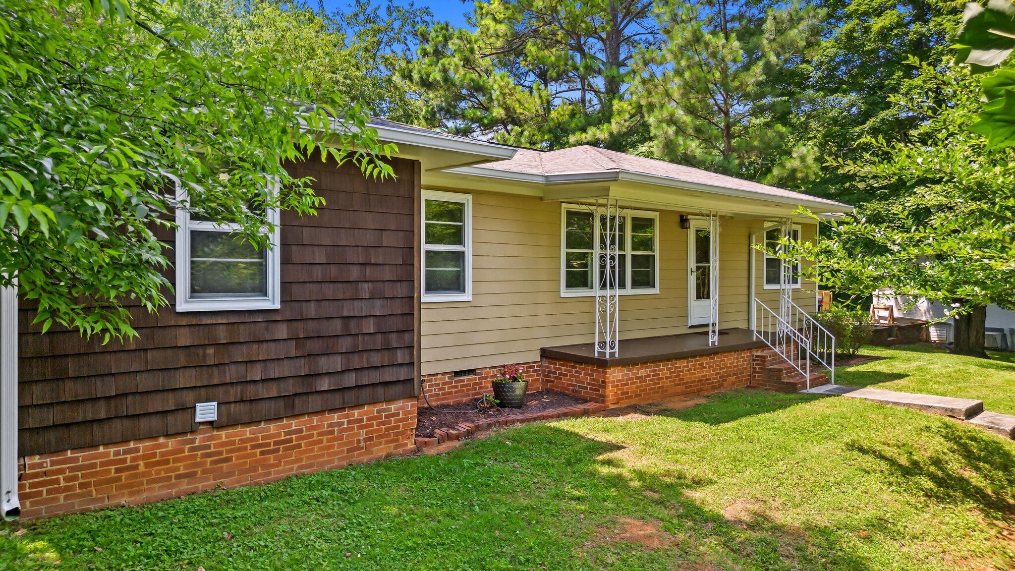 3005 Pine Drive, NE Cleveland TN 37312