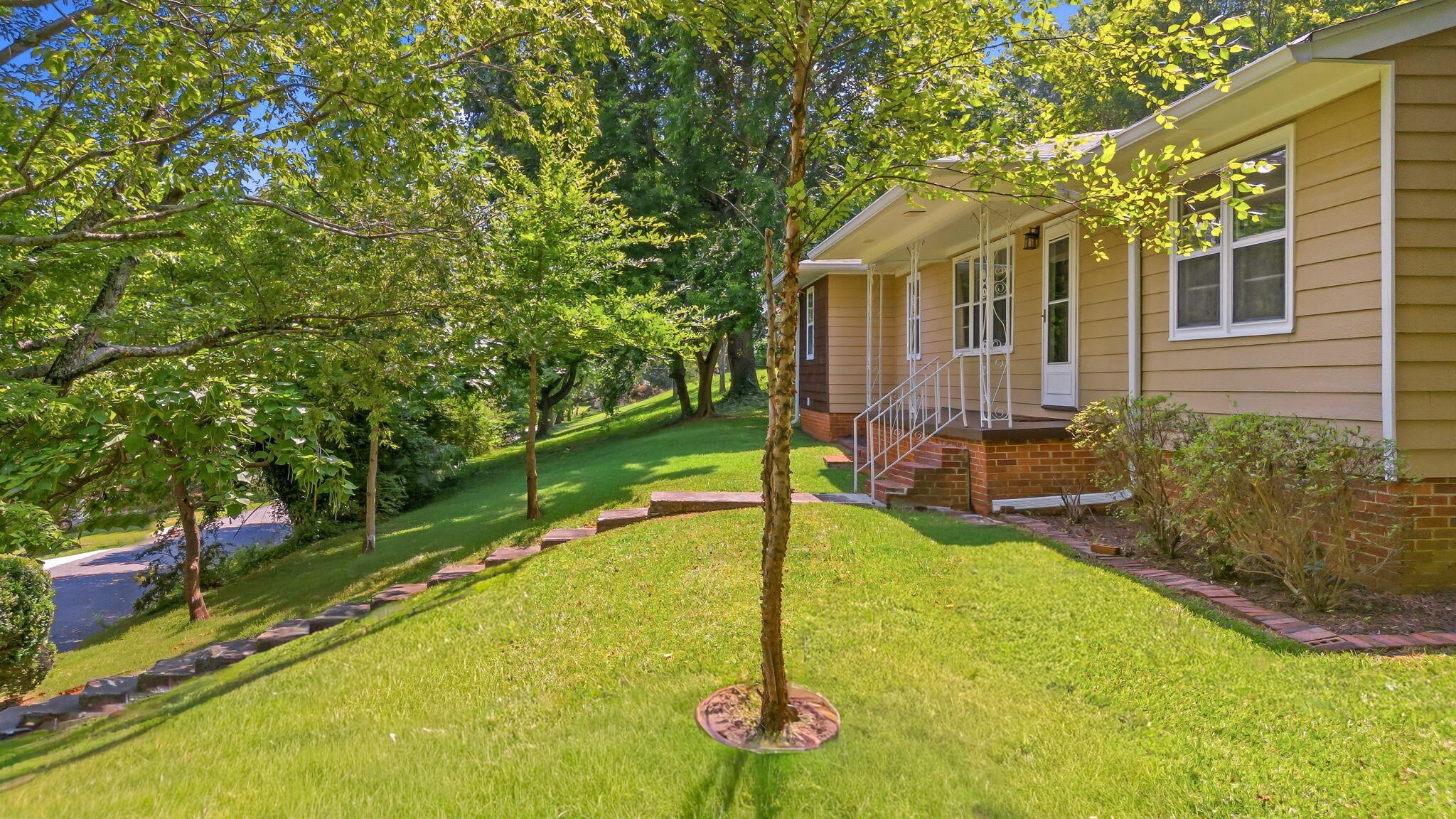 3005 Pine Drive, NE Cleveland TN 37312