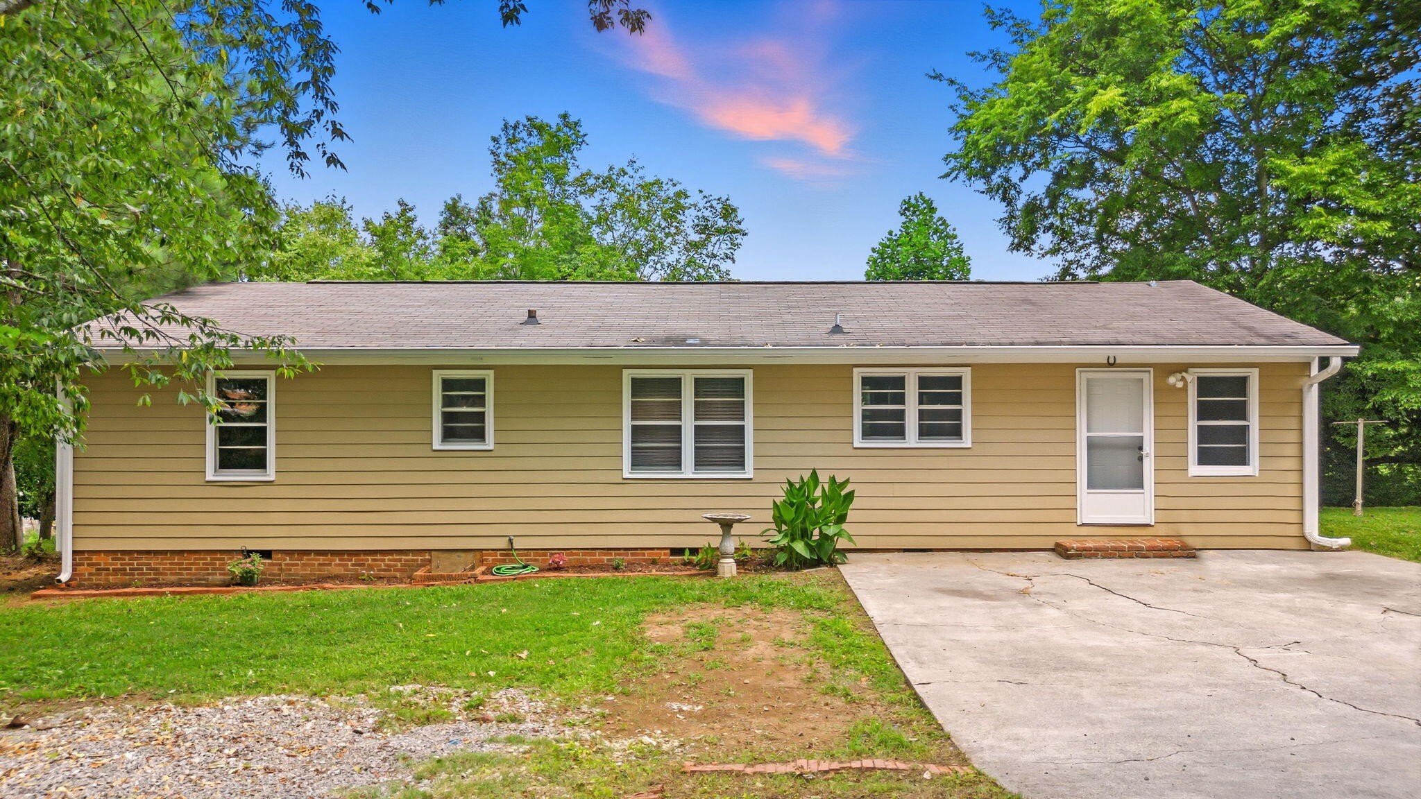 3005 Pine Drive, NE Cleveland TN 37312