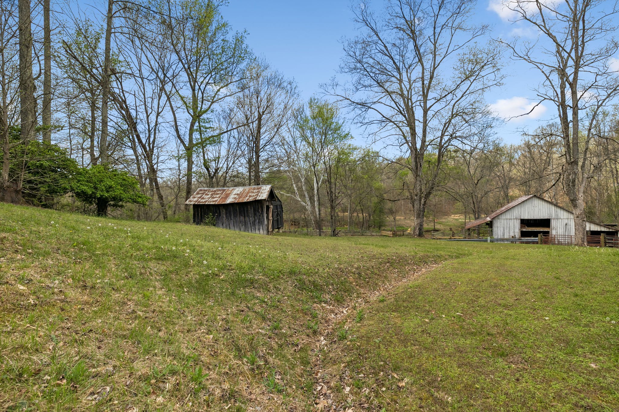 805 Harris Road Dickson TN 37055