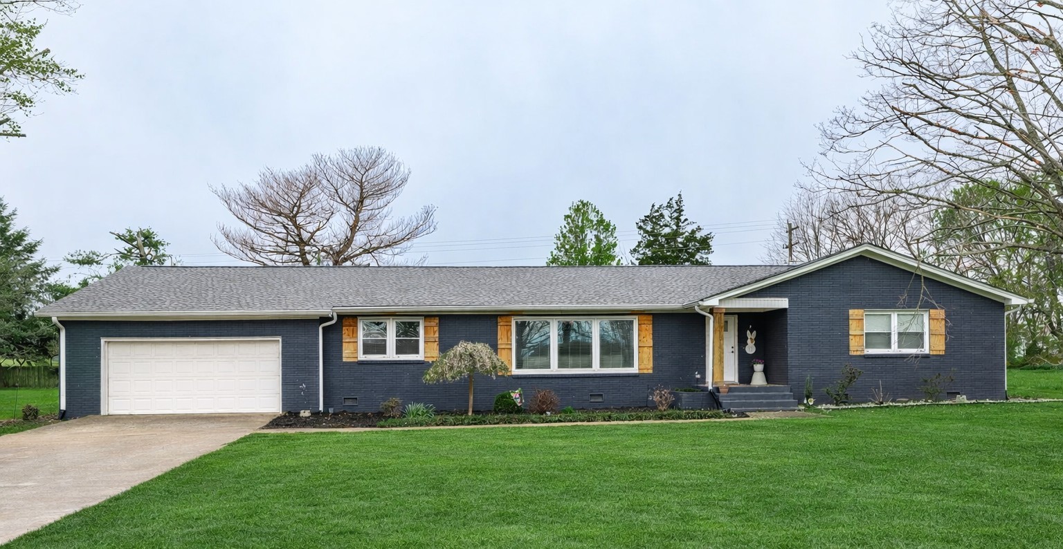 516 N Russell Street Portland TN 37148