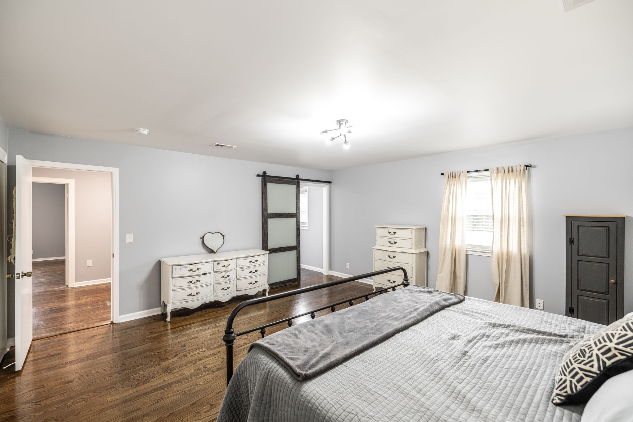 516 N Russell Street Portland TN 37148