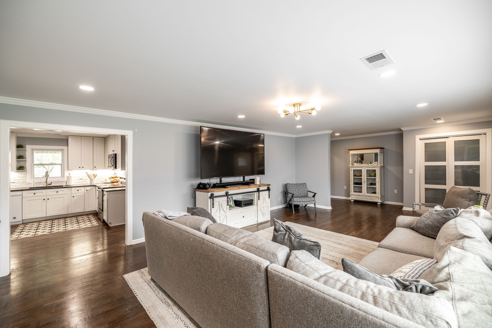 516 N Russell Street Portland TN 37148