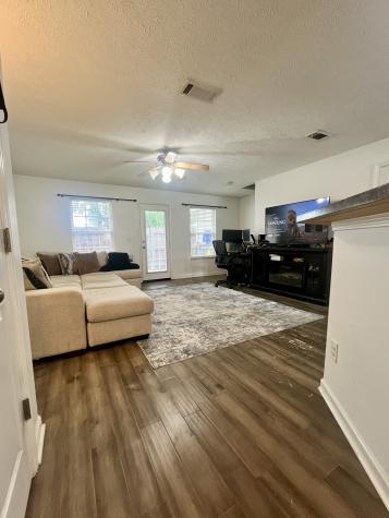 4052 George Buchanan Drive La Vergne TN 37086