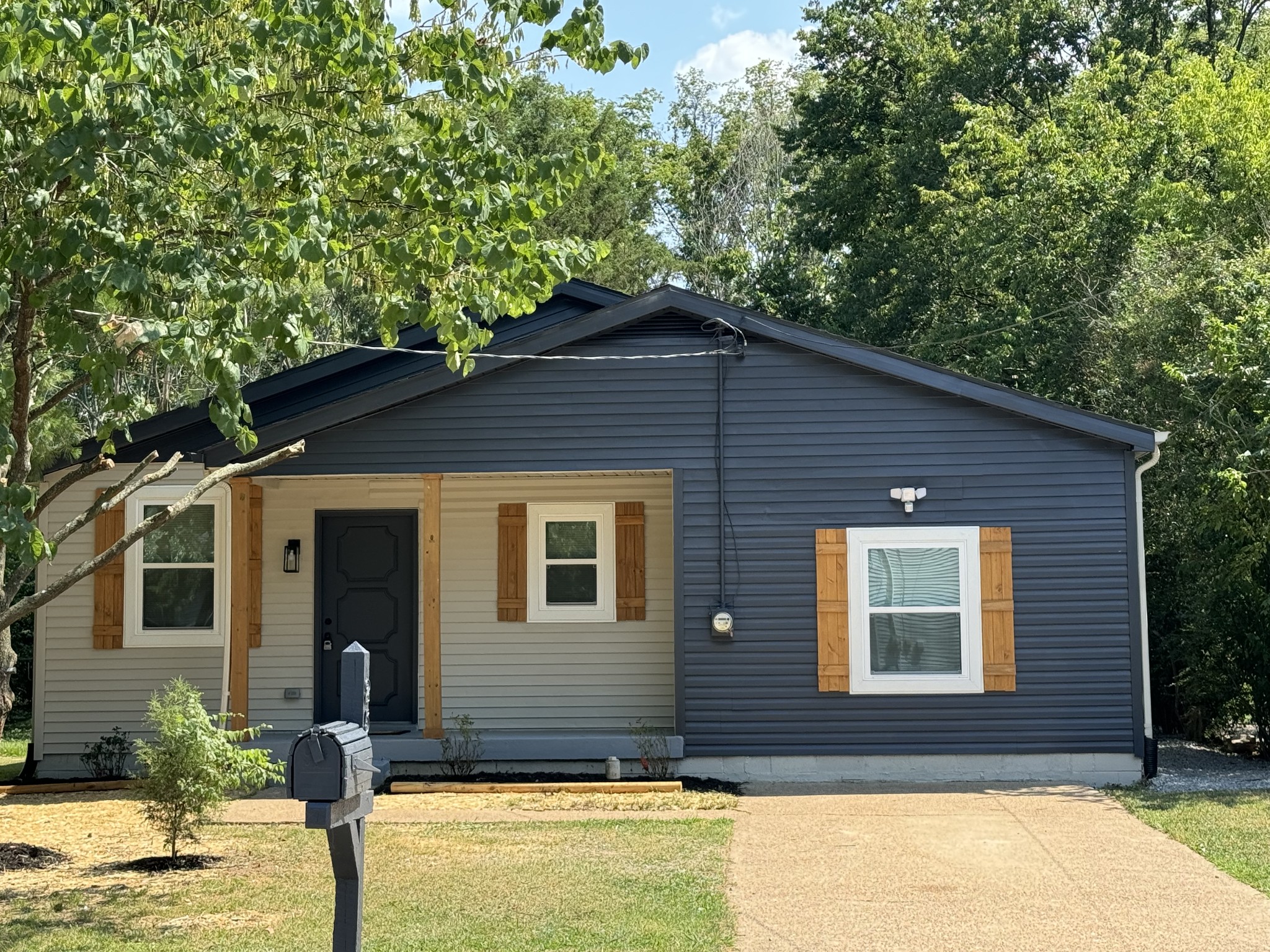 256 Warrior Road Madison TN 37115