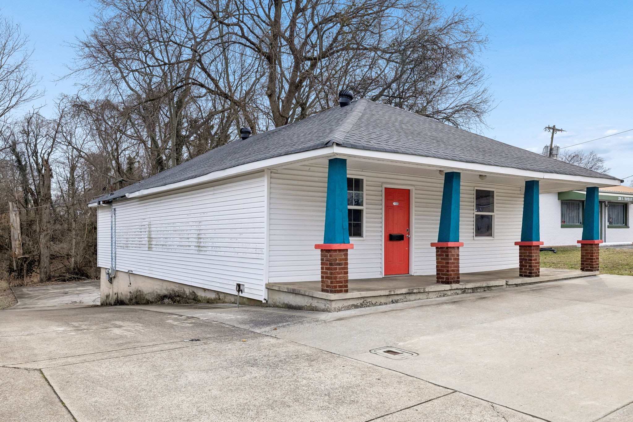 229 10th Street Clarksville TN 37040