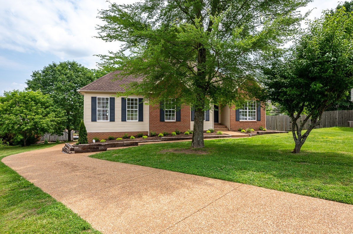 4006 Pewter Trail Spring Hill TN 37174