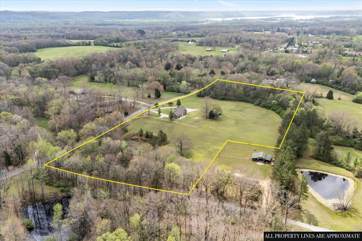 5842 Old State Route 1 New Johnsonville TN 37134