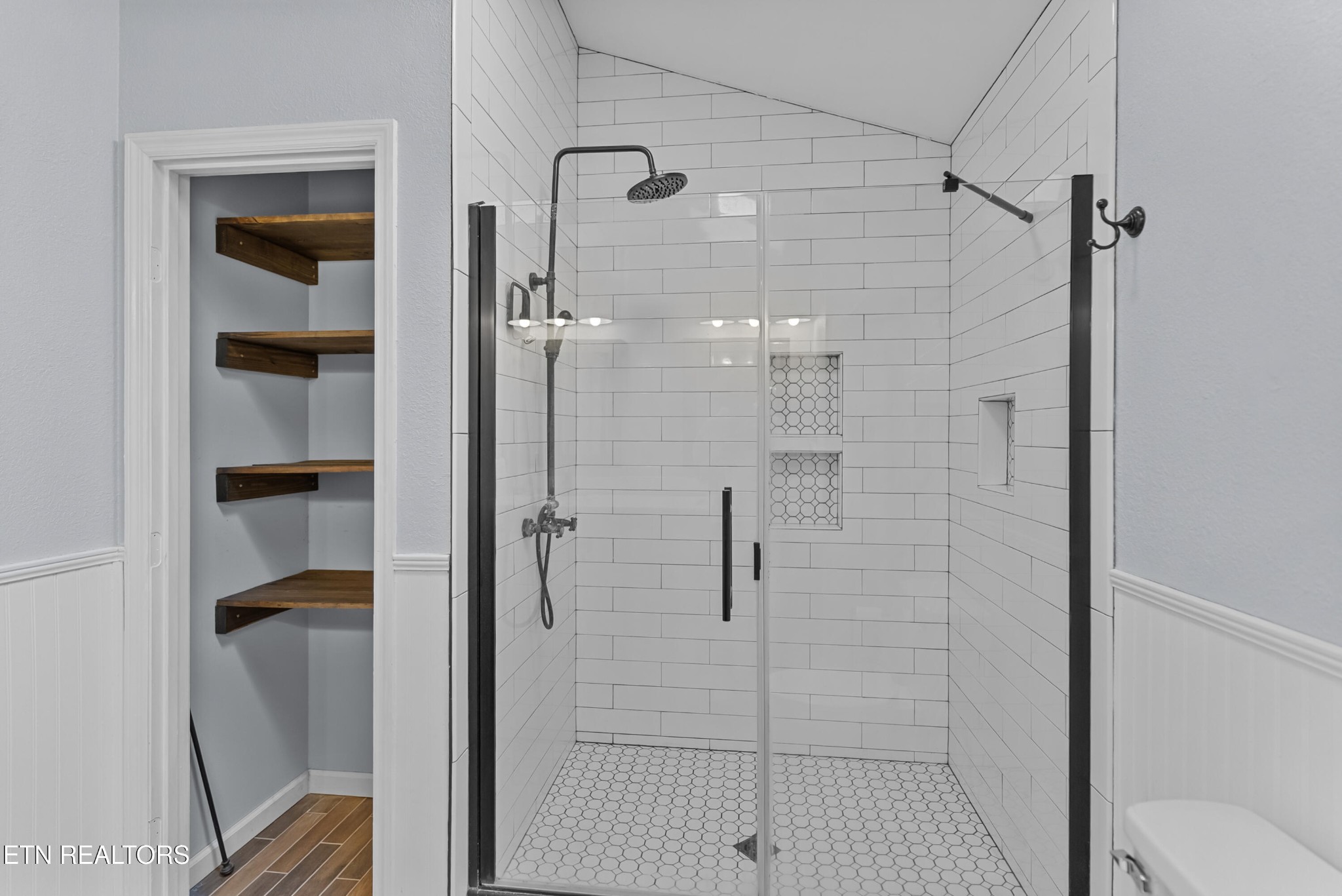 8824 Lennox View Way Knoxville TN 37923