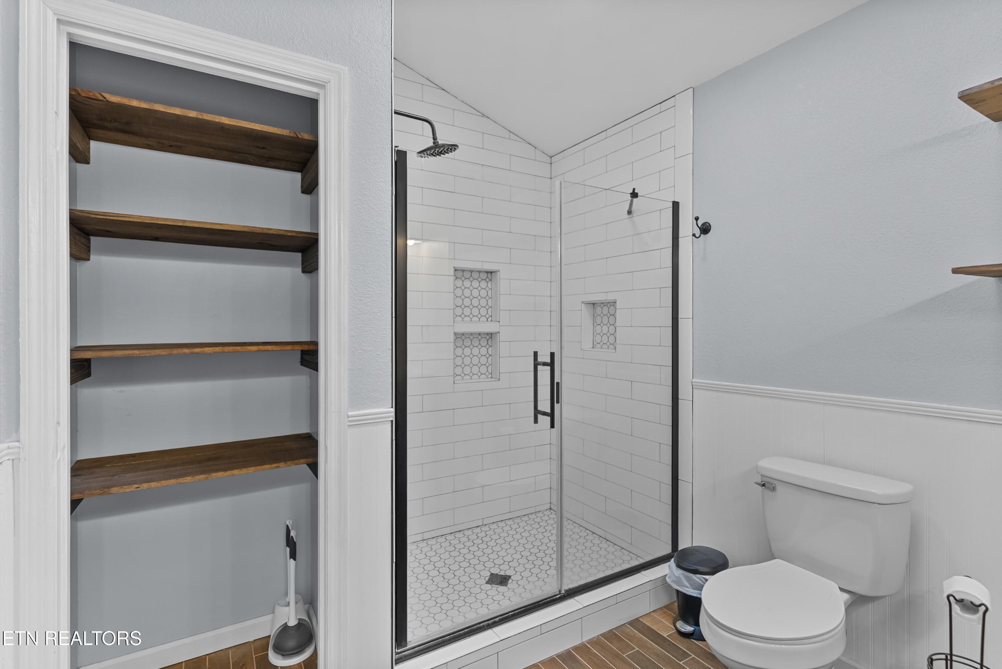 8824 Lennox View Way Knoxville TN 37923