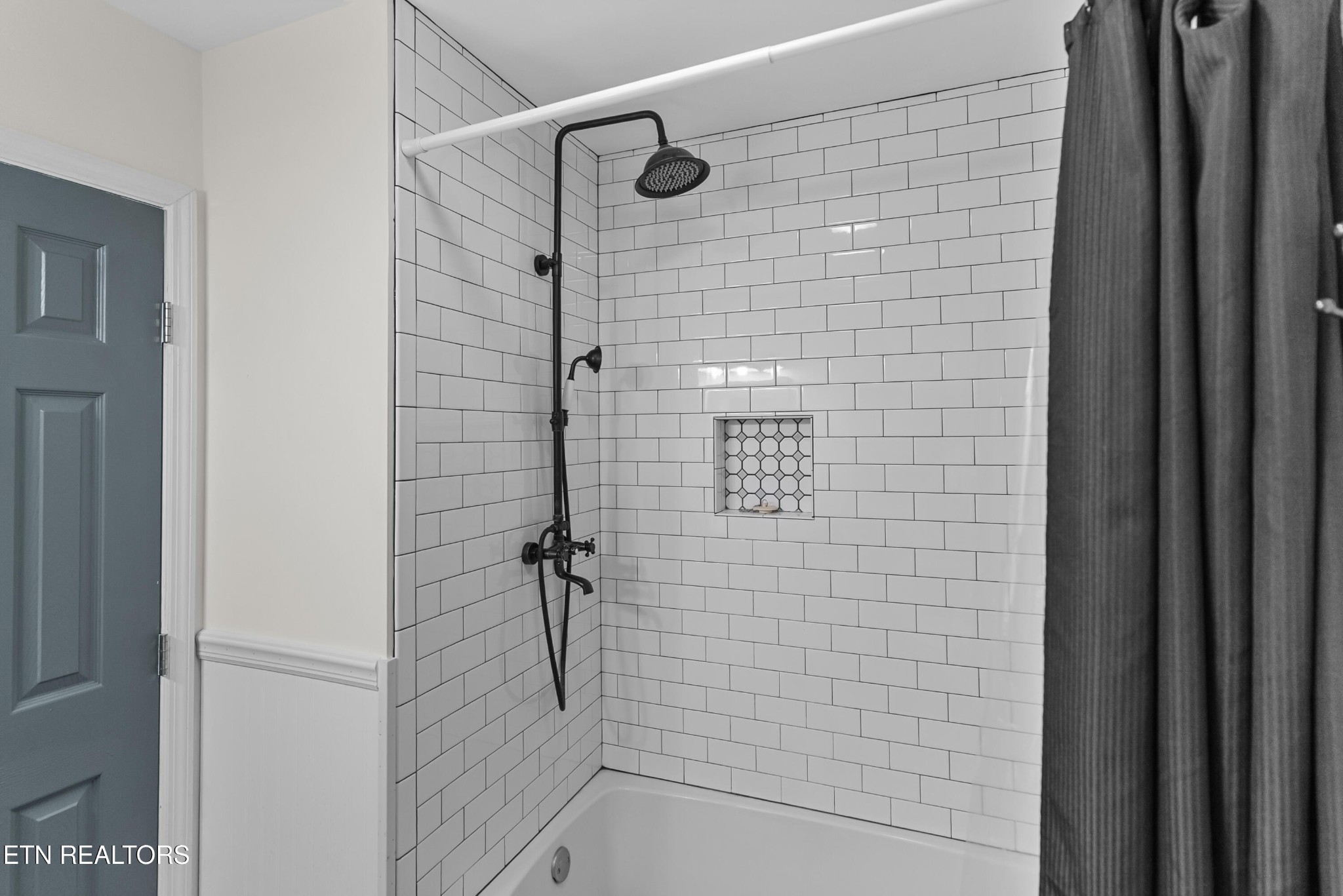 8824 Lennox View Way Knoxville TN 37923