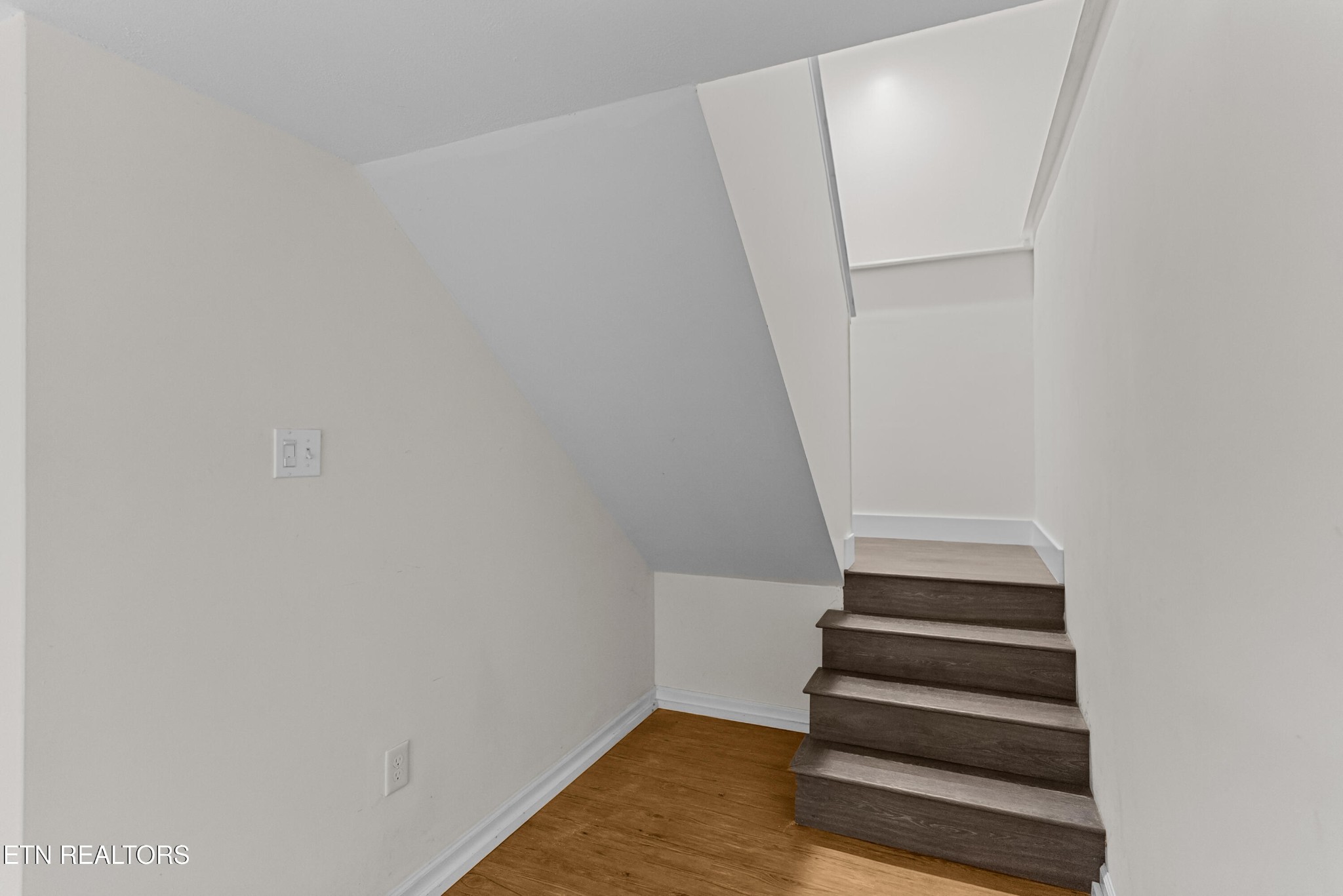 8824 Lennox View Way Knoxville TN 37923