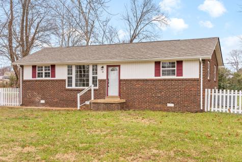 34 Charlemagne Boulevard Clarksville TN 37042
