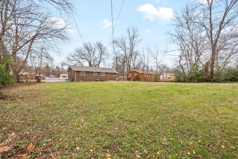 34 Charlemagne Boulevard Clarksville TN 37042