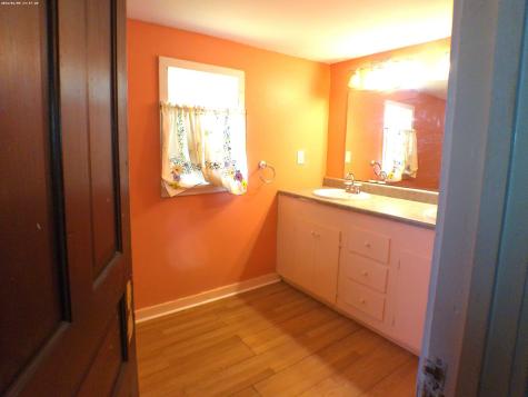 201 Hodges St, N Cowan TN 37318