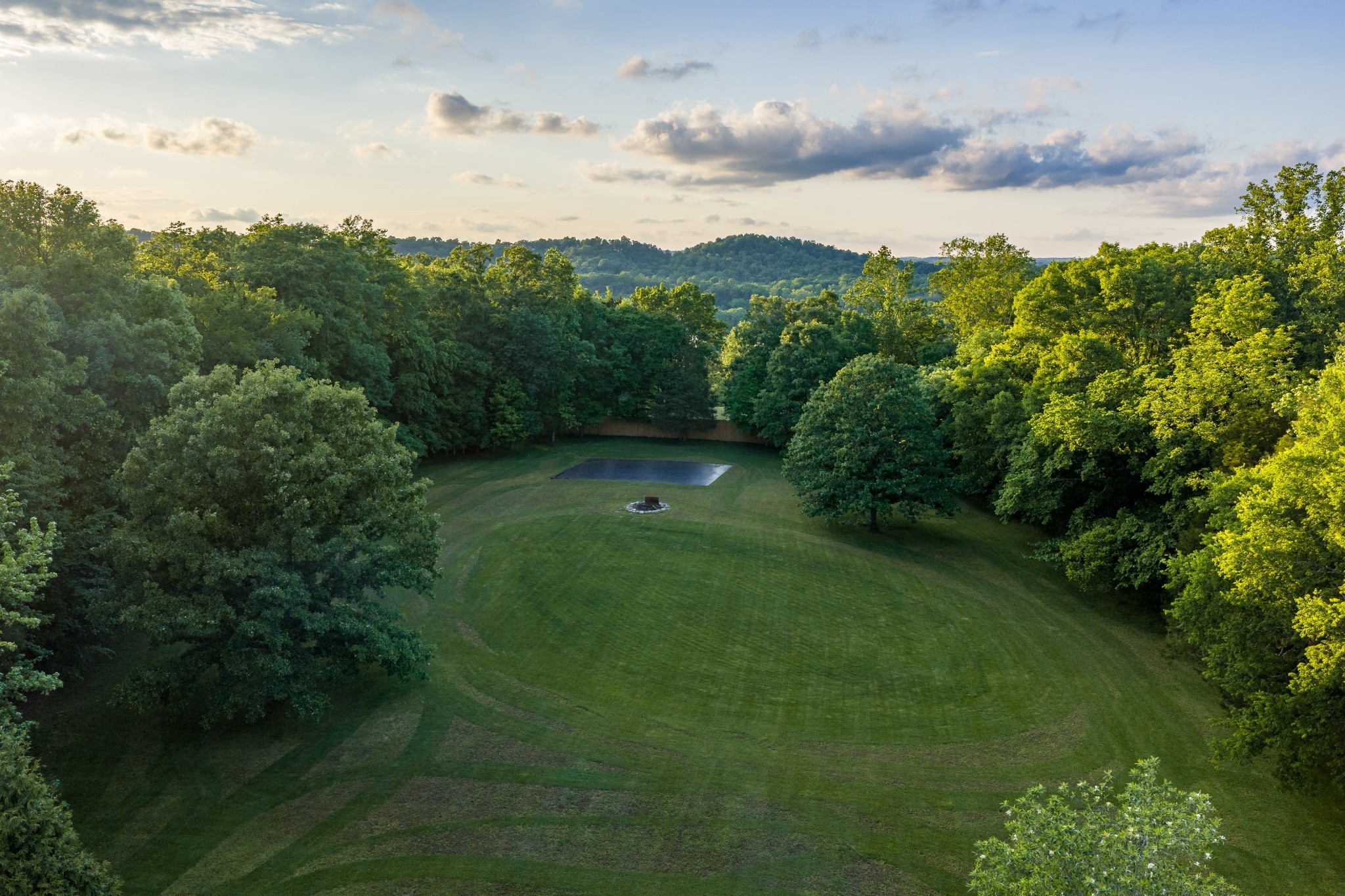 1098 Fred Gibbs Road White Bluff TN 37187