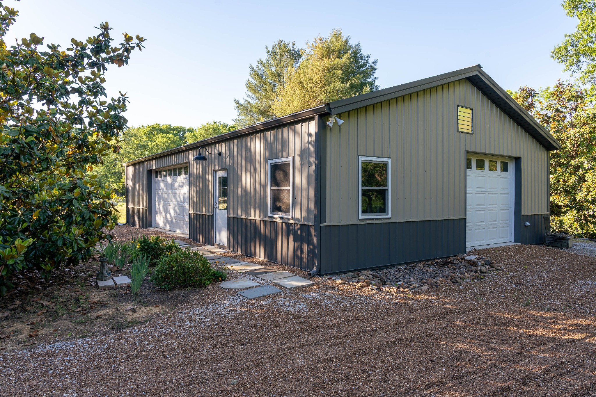 1098 Fred Gibbs Road White Bluff TN 37187