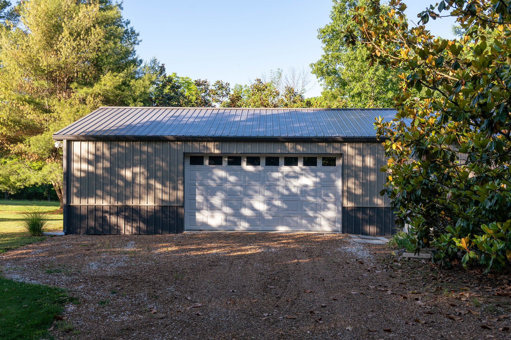 1098 Fred Gibbs Road White Bluff TN 37187