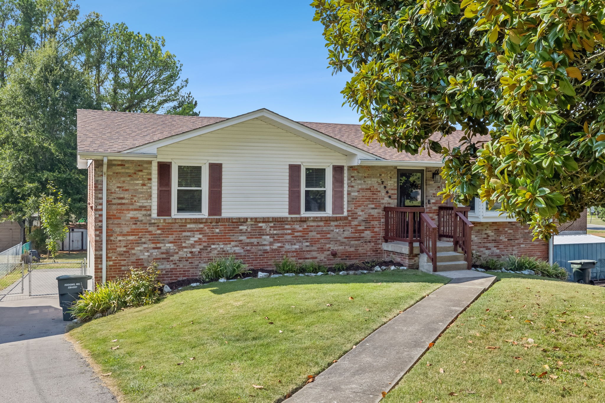 7965 Sawyer Brown Road Nashville TN 37221