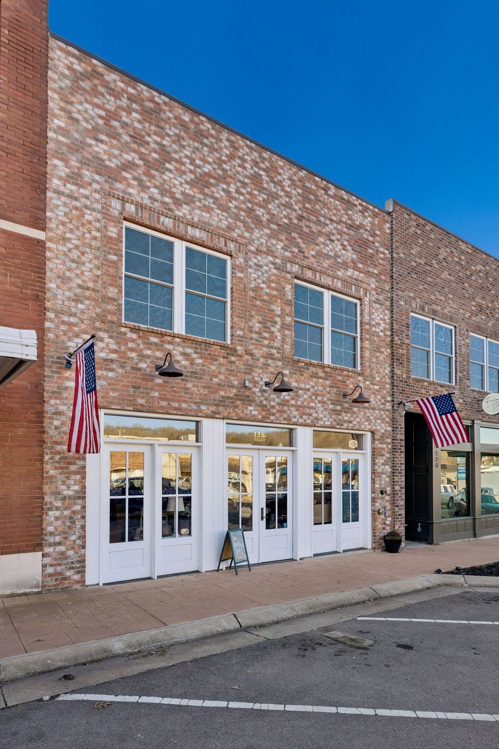 118 N Main Street Ashland City TN 37015