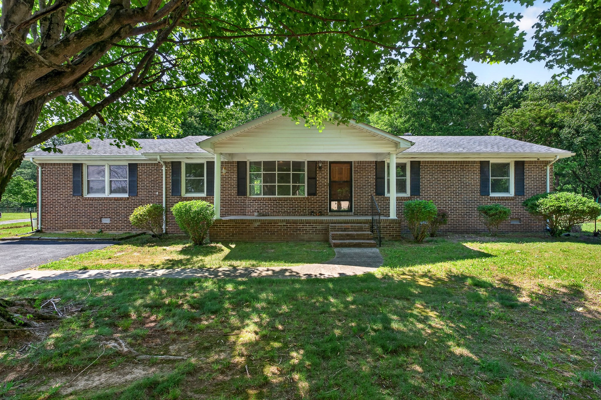 2818 Blue Springs Road Smithville TN 37166