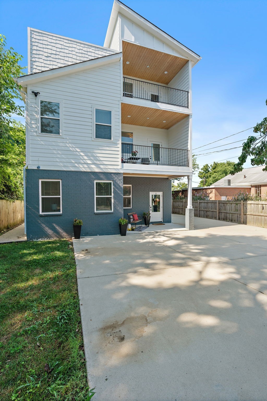 101 Lyle Lane Nashville TN 37210