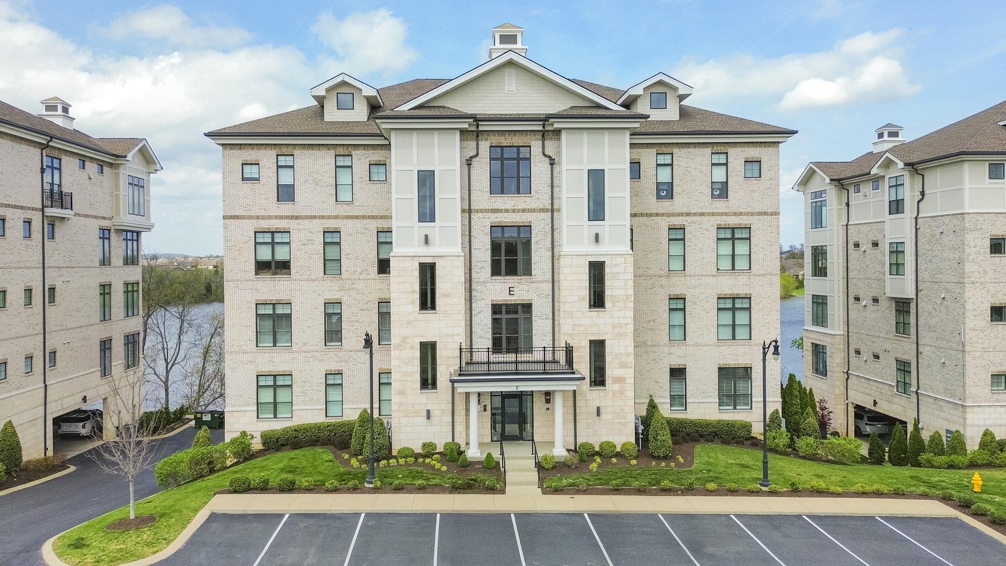 1024 Club View Drive Gallatin TN 37066