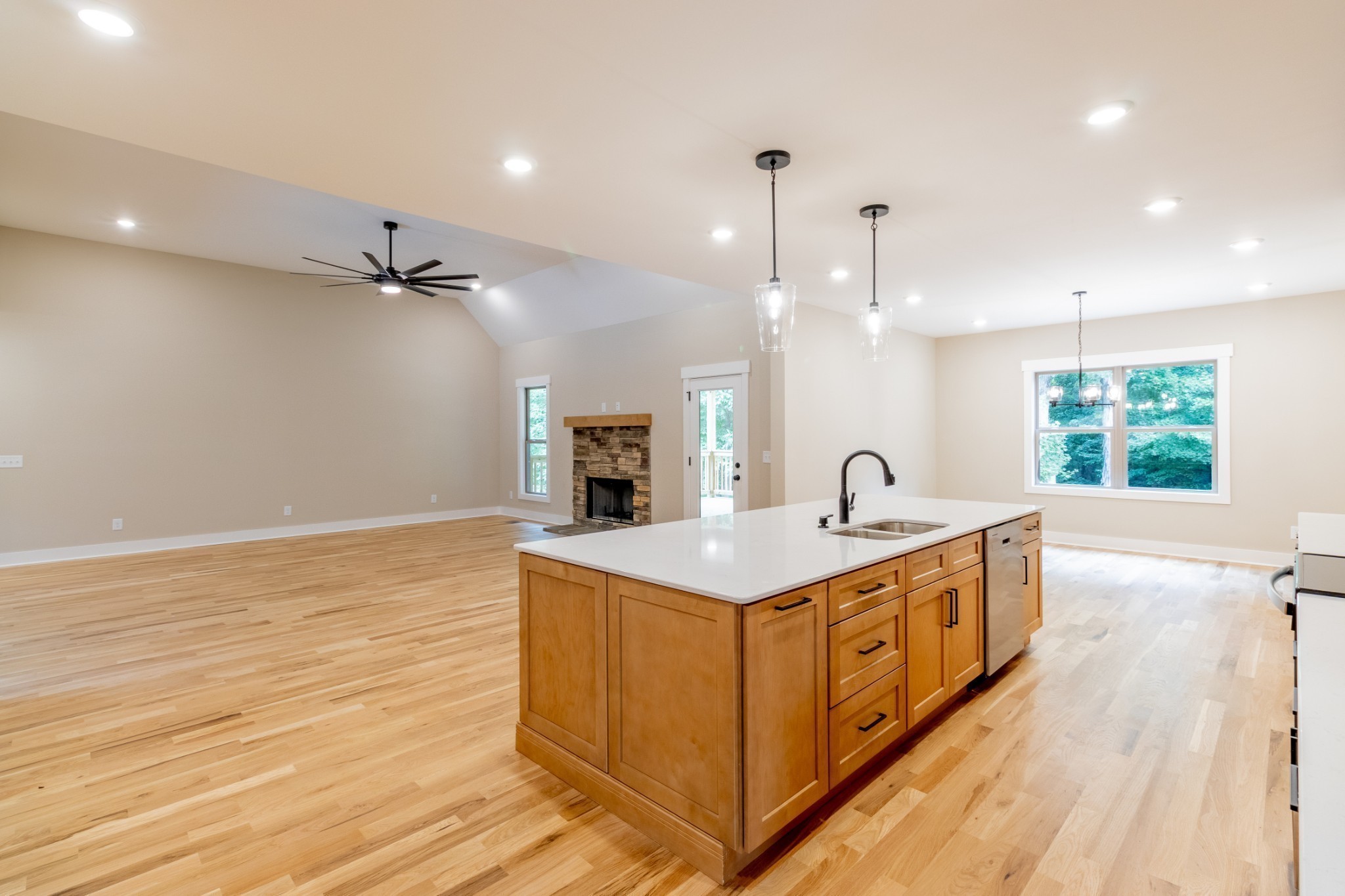 1191 Hangar Road Springfield TN 37172