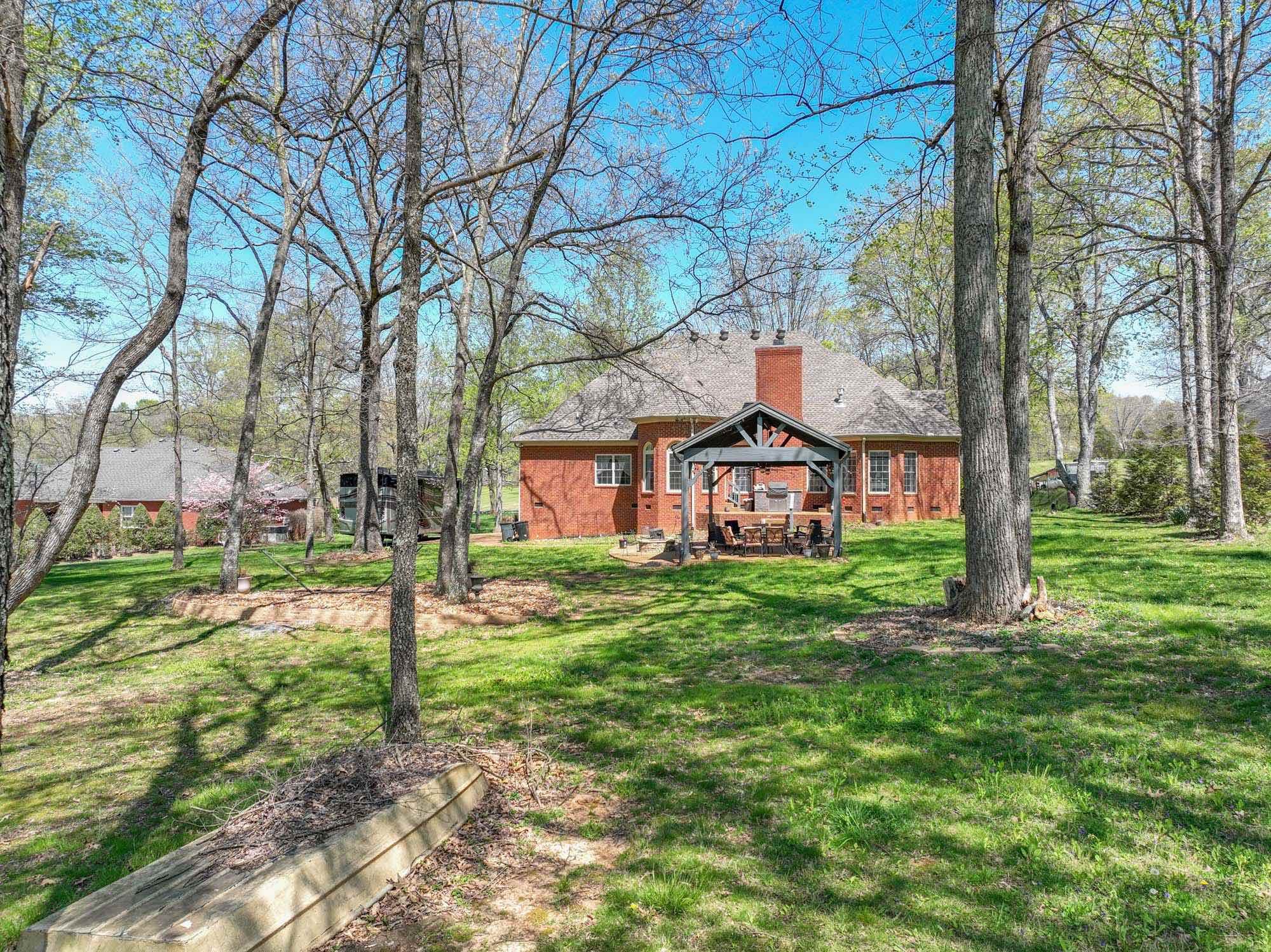 316 Spring Valley Drive Cottontown TN 37048
