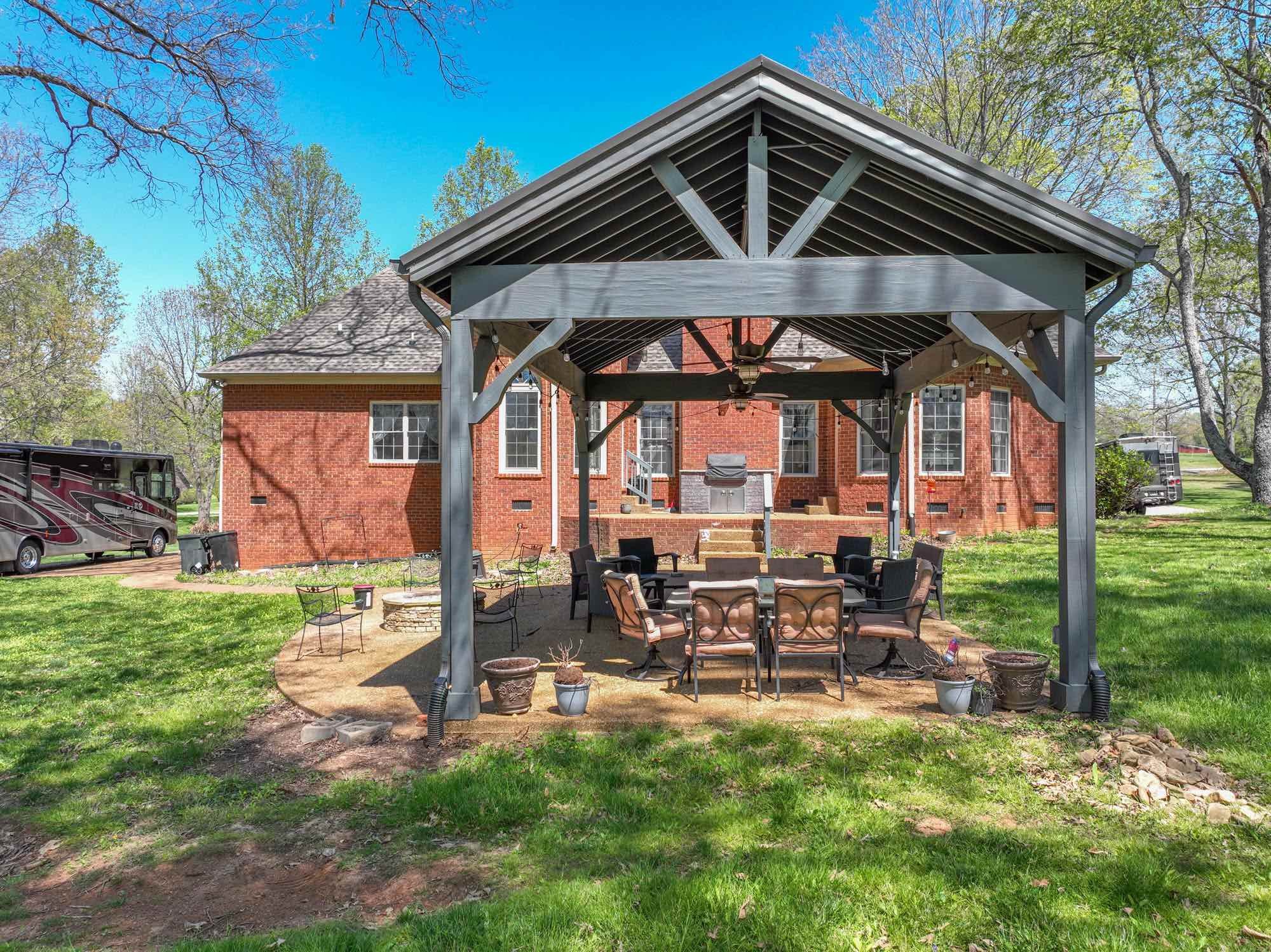 316 Spring Valley Drive Cottontown TN 37048