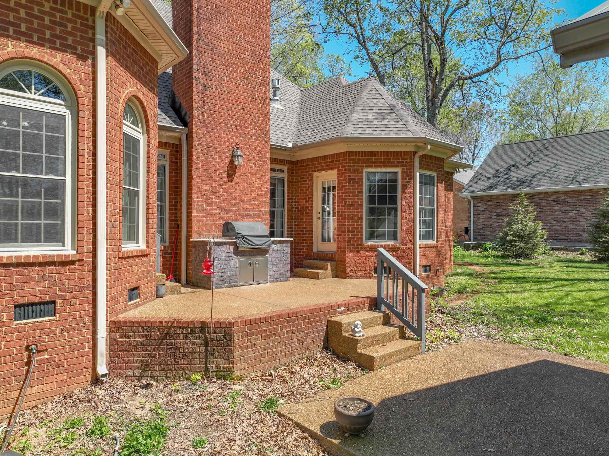 316 Spring Valley Drive Cottontown TN 37048