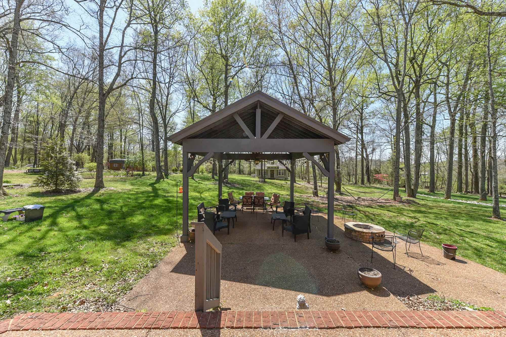 316 Spring Valley Drive Cottontown TN 37048