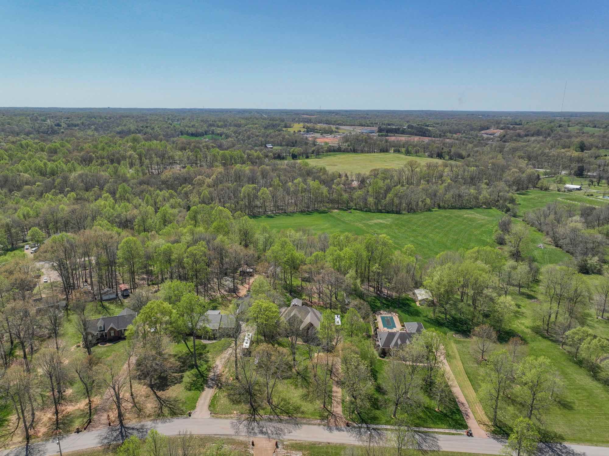 316 Spring Valley Drive Cottontown TN 37048