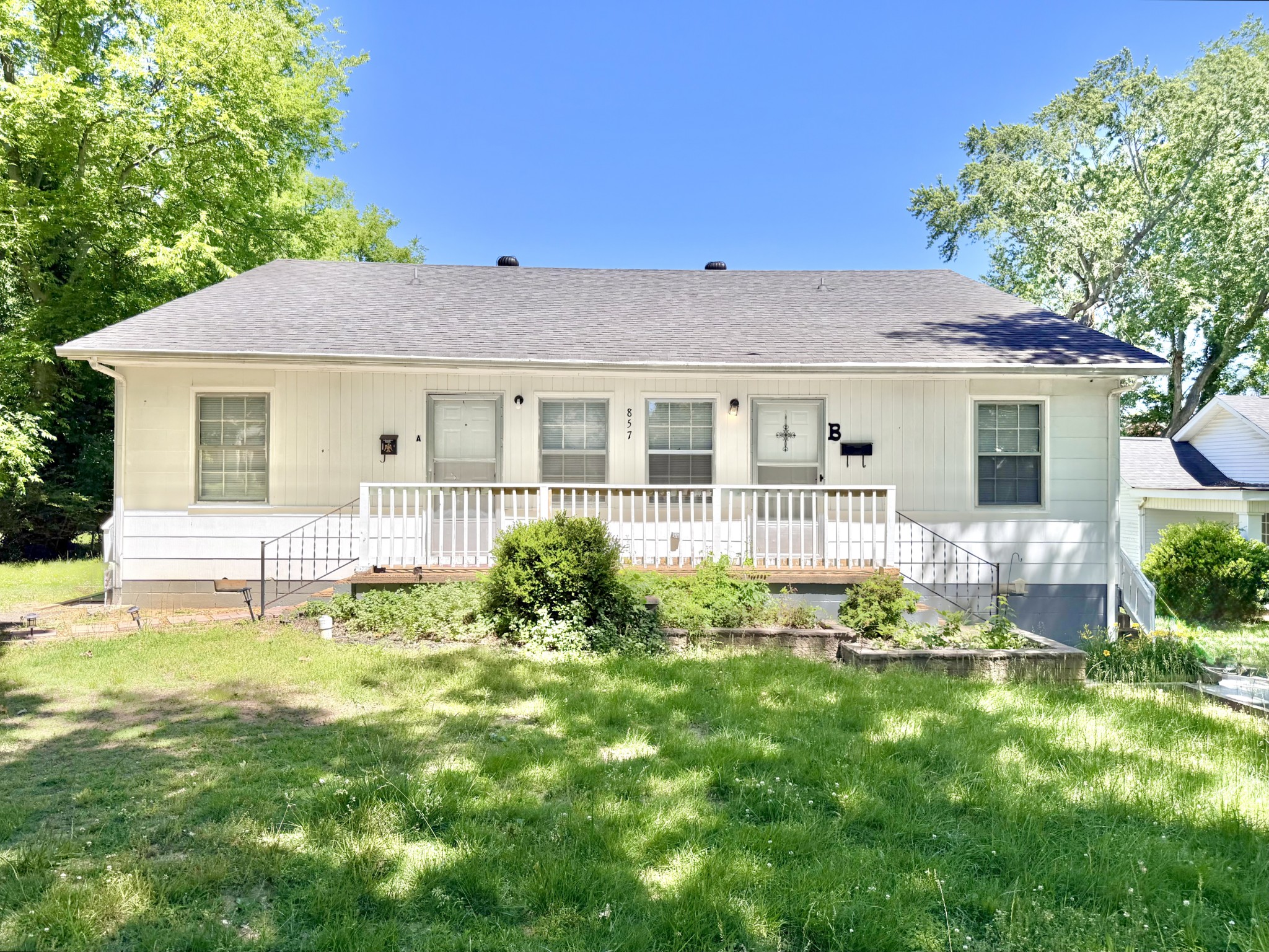 857 Greenwood Avenue Clarksville TN 37040