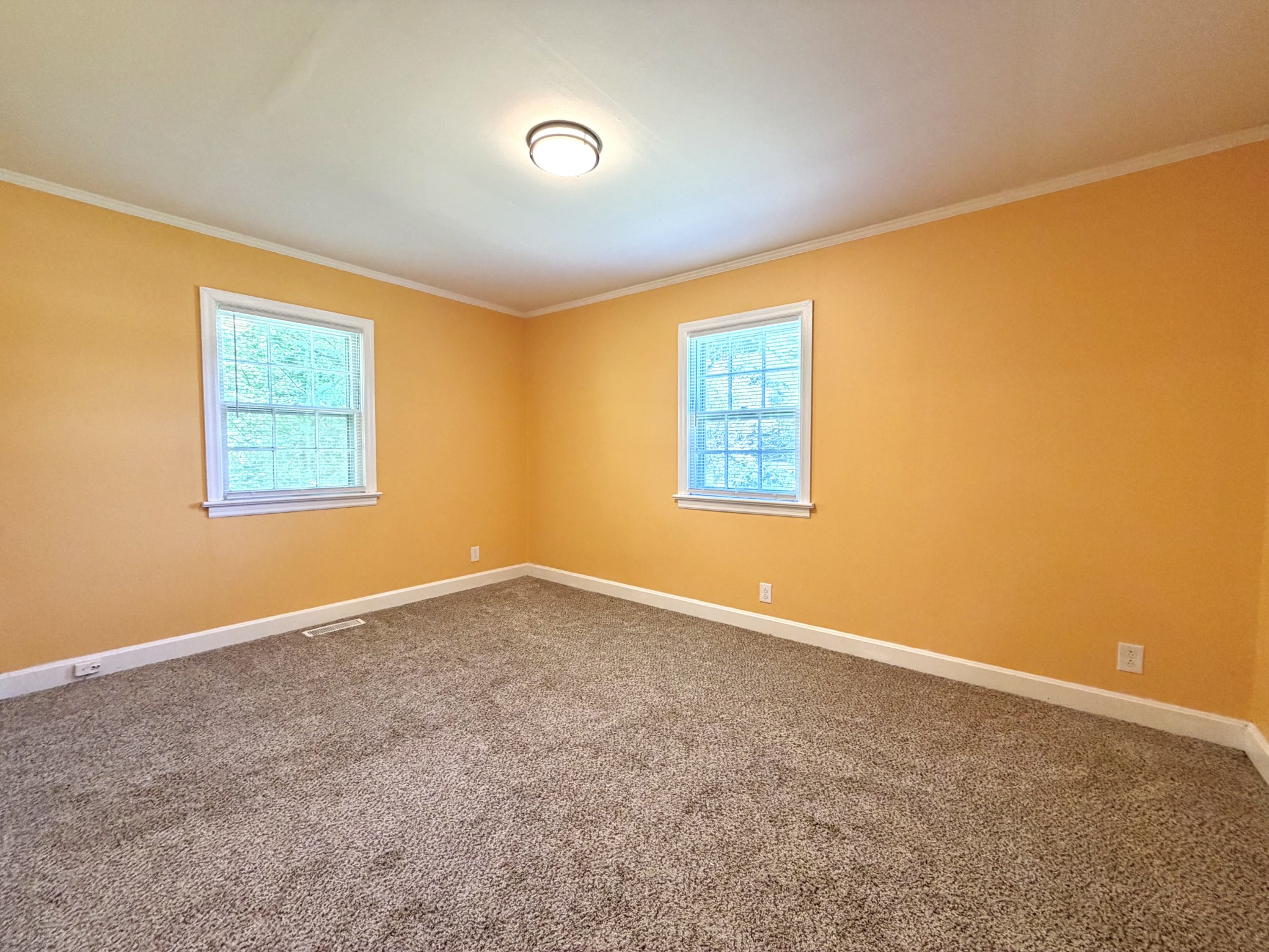 857 Greenwood Avenue Clarksville TN 37040