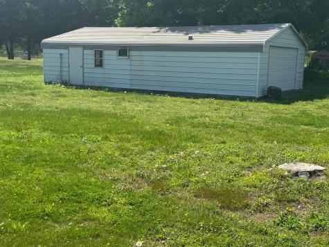 187 Dyke St, E Big Sandy TN 38221