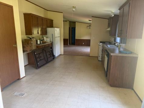 187 Dyke St, E Big Sandy TN 38221