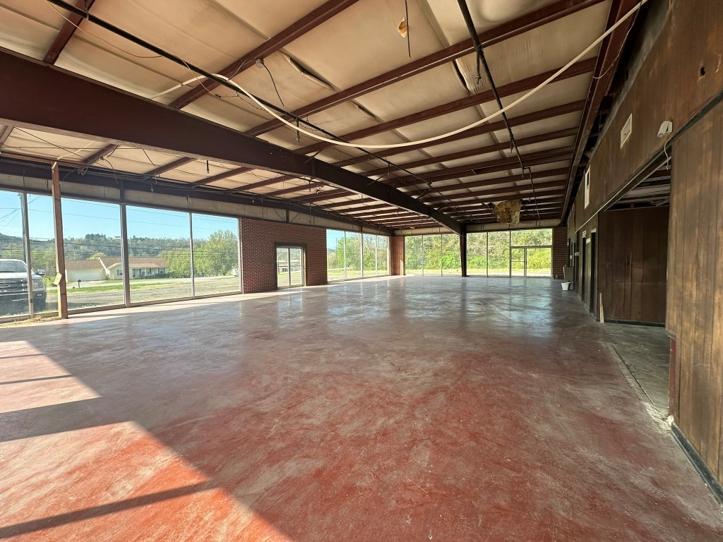 1662 Murfreesboro Road Woodbury TN 37190