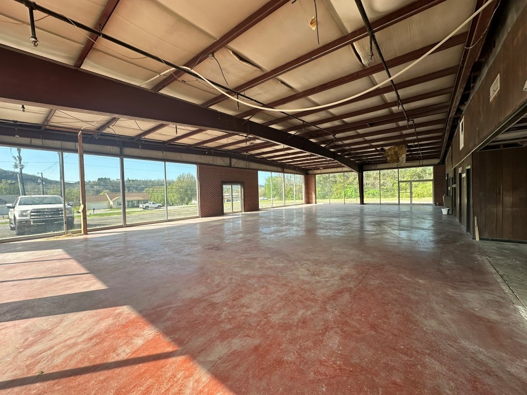 1662 Murfreesboro Road Woodbury TN 37190