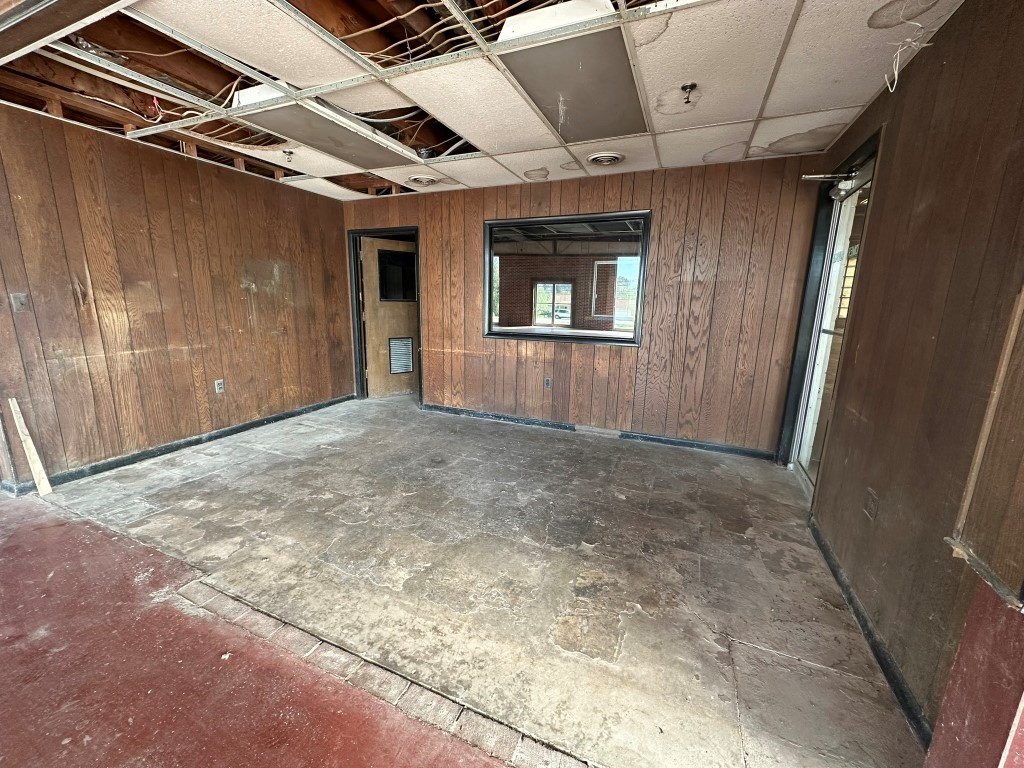 1662 Murfreesboro Road Woodbury TN 37190