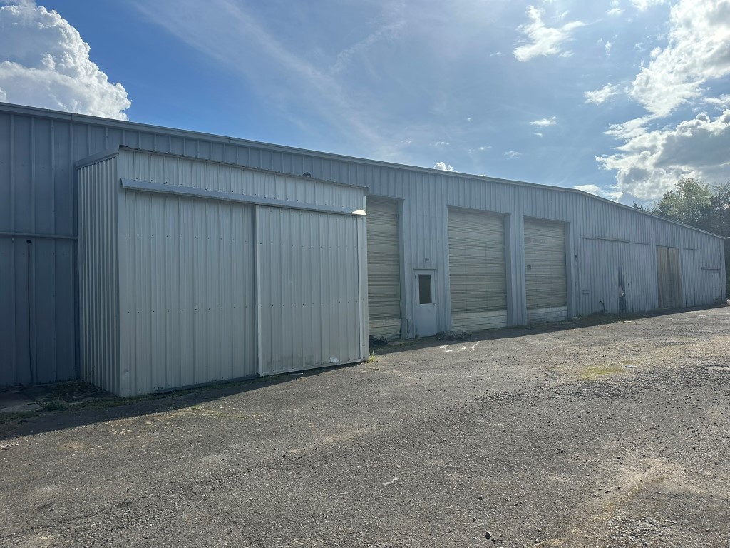 1662 Murfreesboro Road Woodbury TN 37190