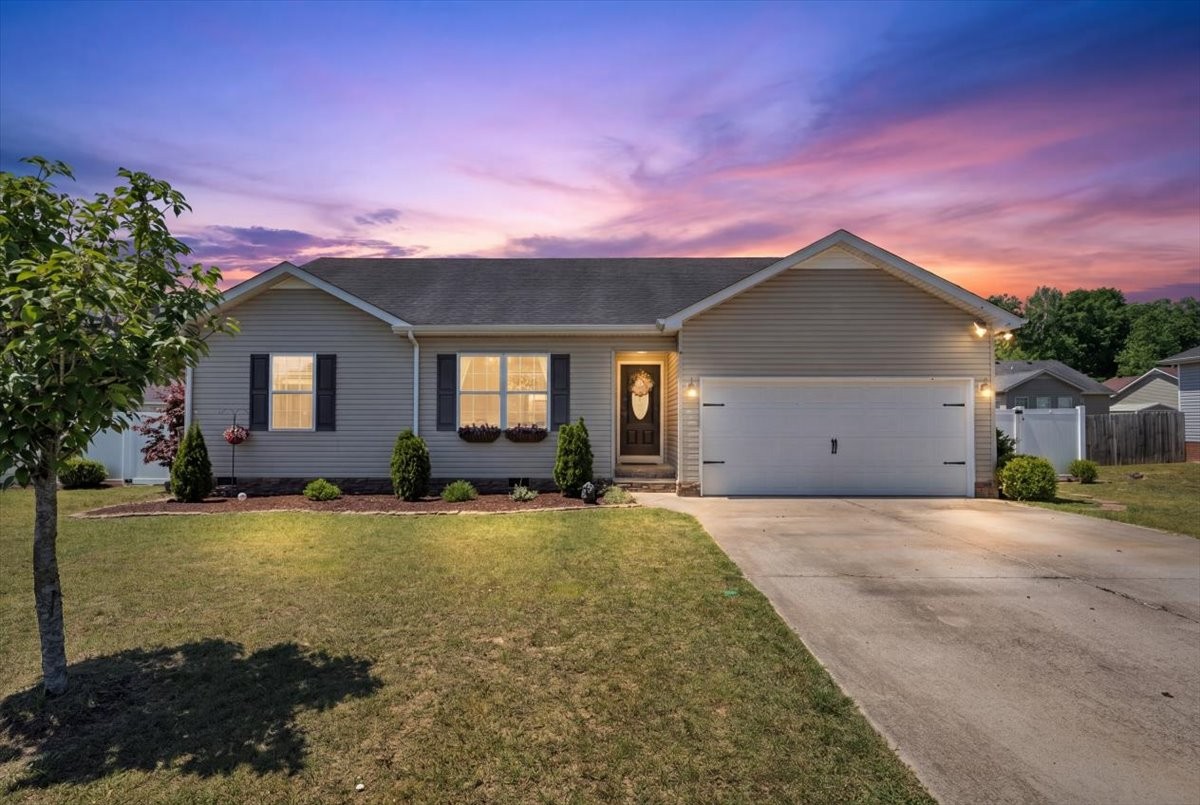 211 Williamsburg Circle Tullahoma TN 37388