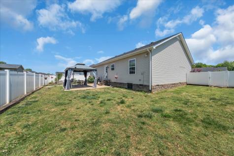 211 Williamsburg Circle Tullahoma TN 37388