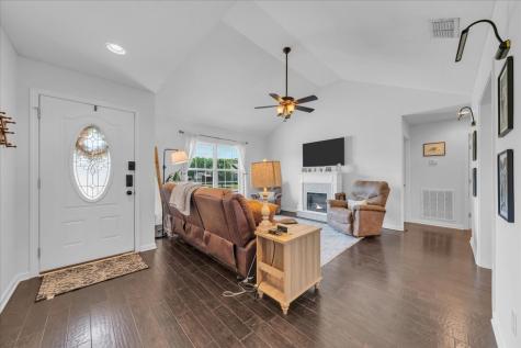 211 Williamsburg Circle Tullahoma TN 37388